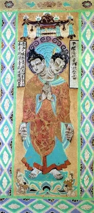 罕见的双头佛像,藏四川深山、诉信佛精诚