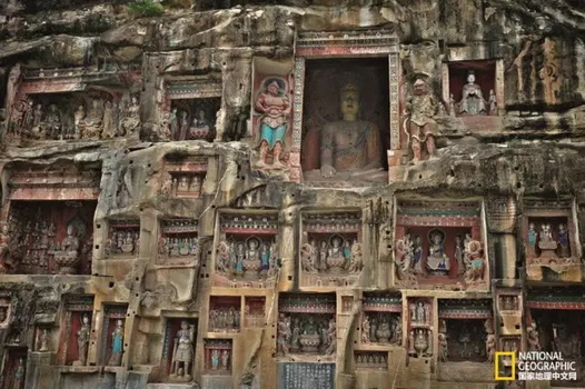 罕见的双头佛像,藏四川深山、诉信佛精诚